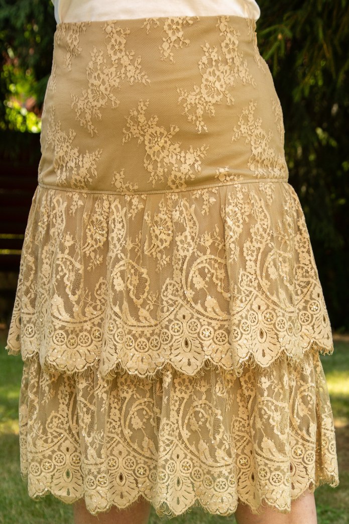 Бежевая юбка гипюровое