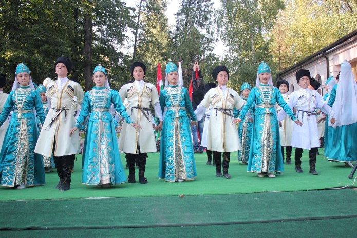 Национальная одежда абазинов