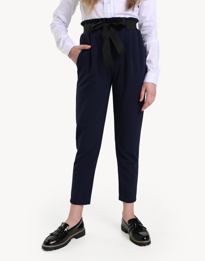 Чёрные брюки с высокой талией и поясом Gloria Jeans gpt00736