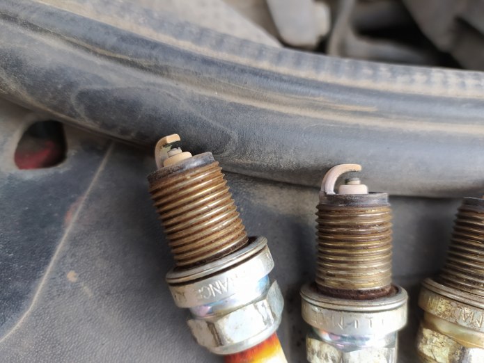 Свечи Рено Симбол 1.4 8v