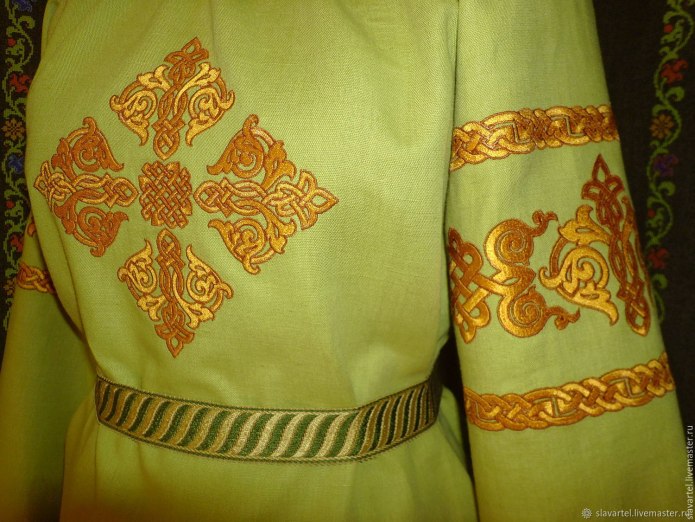 Славянская рубашка женская