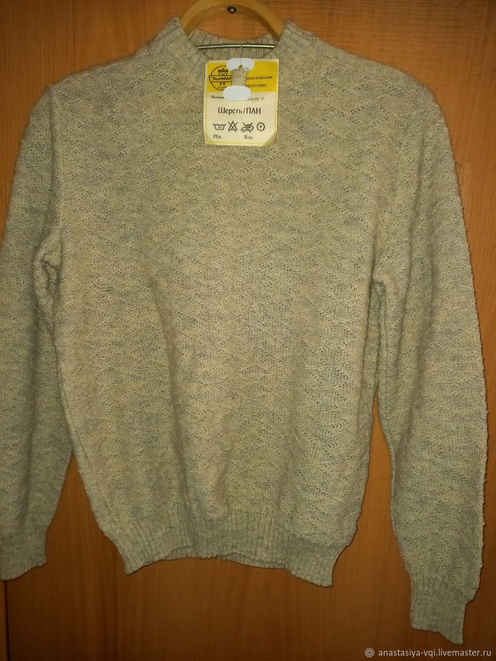 Burberry made in Turkey Red Pullover Vintage check