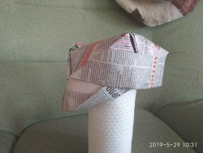 Шапка из газеты