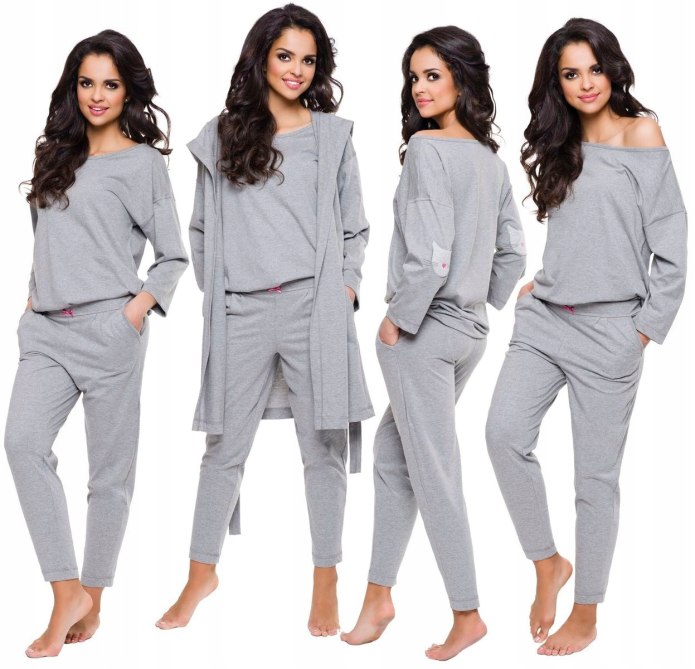 Grey Tracksuit woman
