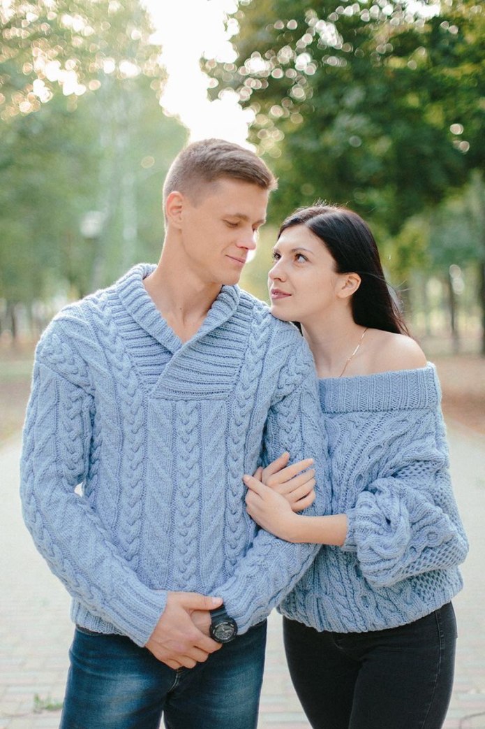 Вязаные свитера для семьи