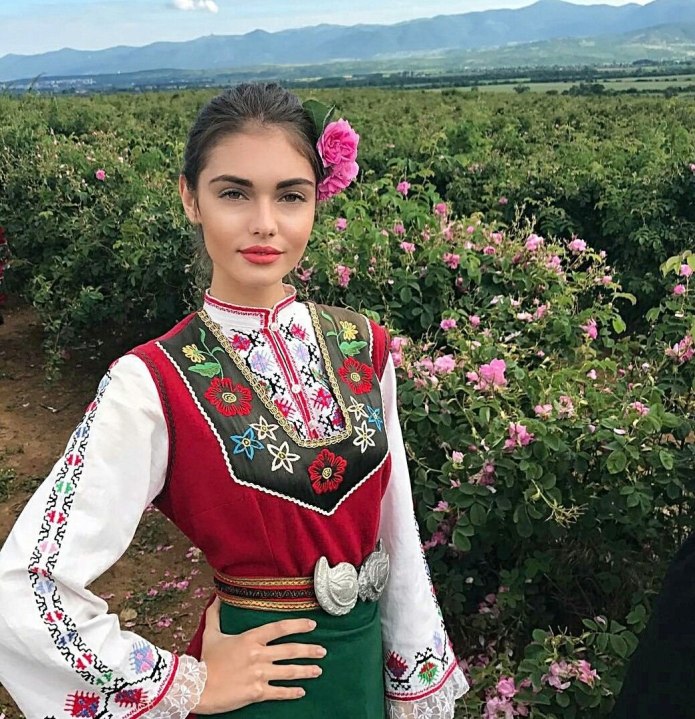 Болгарские девушки