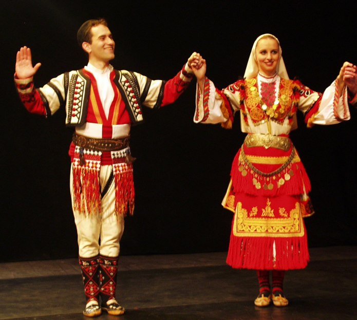 Болгария нац костюм