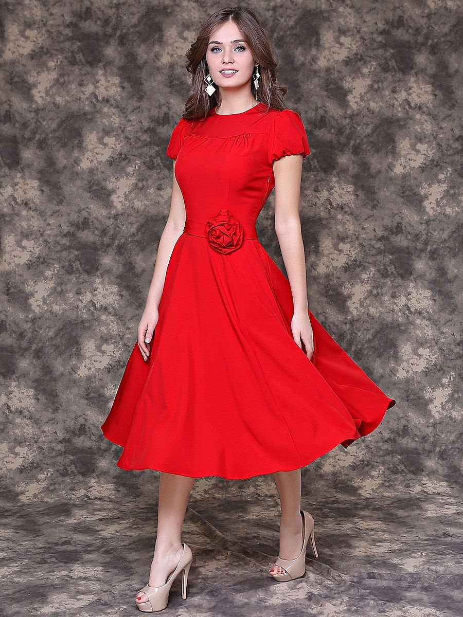 Купить красный вариант. Красное платье. Красивое красное платье. Платье красного цвета. Красивые платья красного цвета.