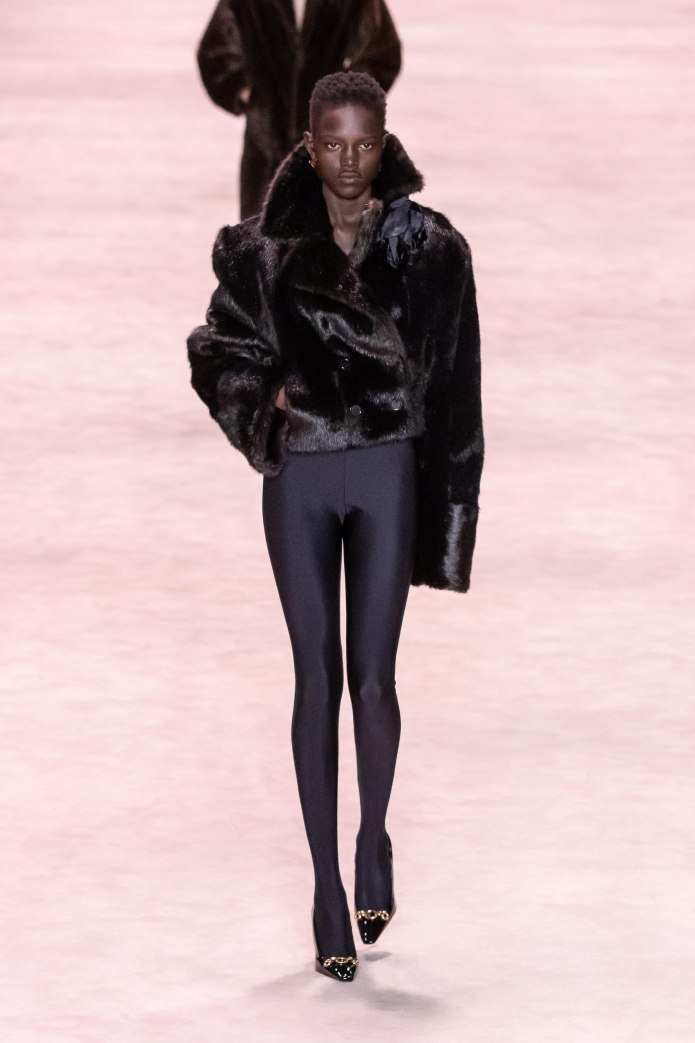 Alexander MCQUEEN осень зима 2020 - 2021