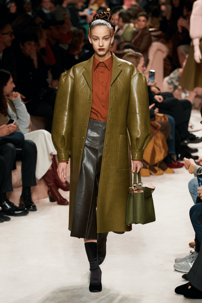 Пальто тренд 2021 Vogue