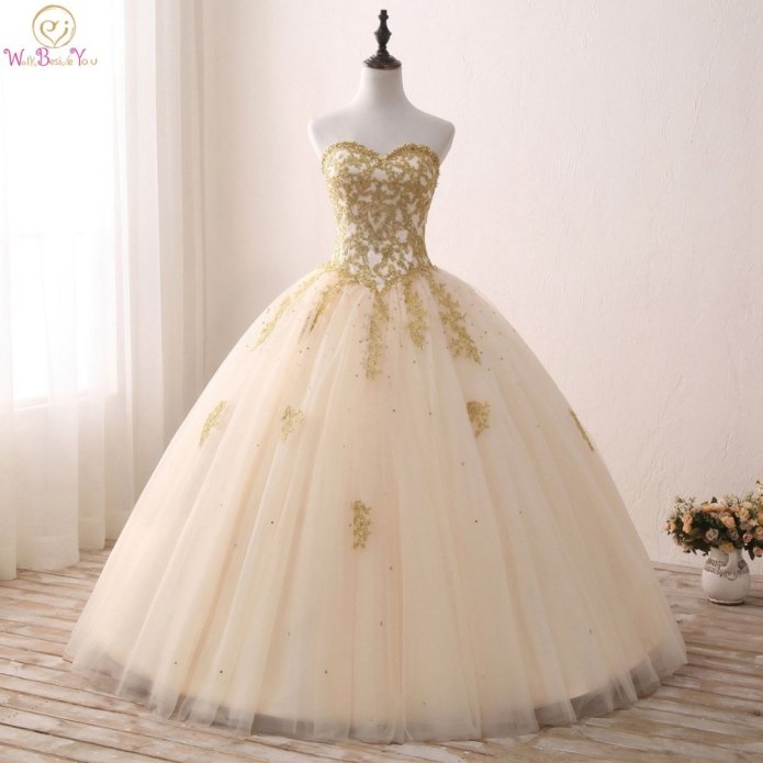 Quinceanera платья