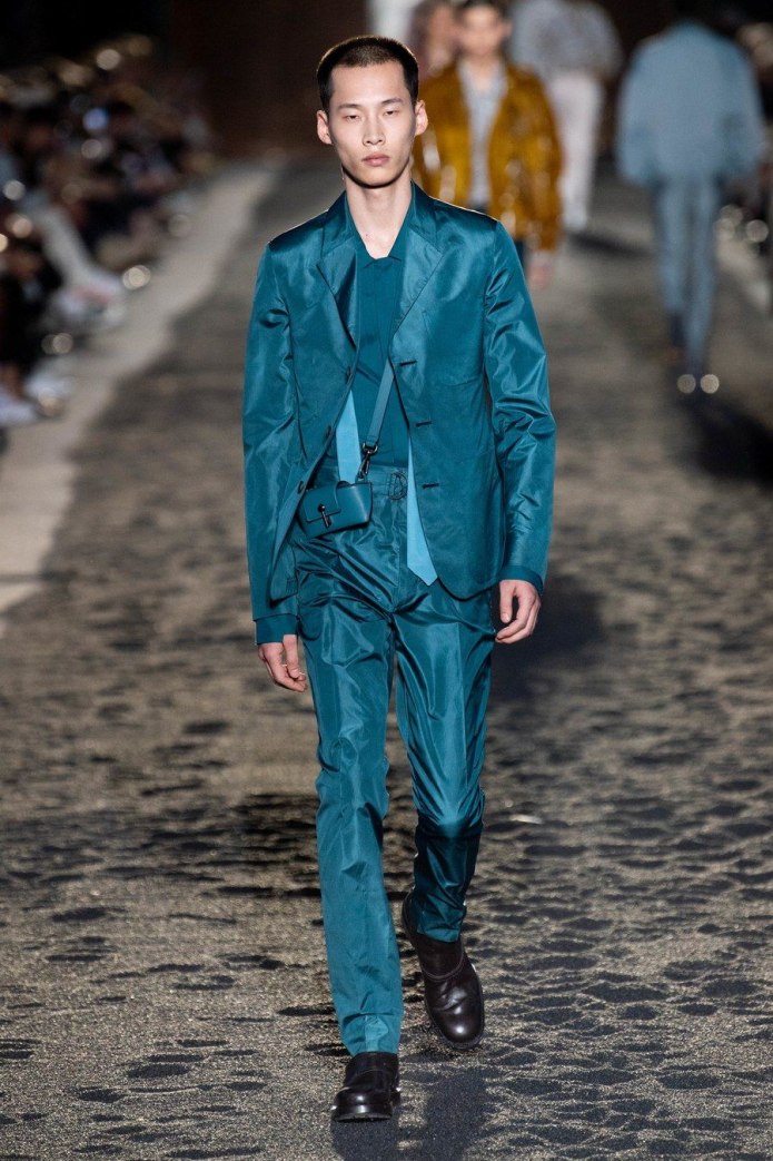 Версаче Весна лето 2020 Menswear