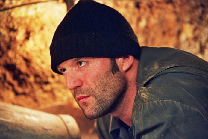 Jason Statham в шапке
