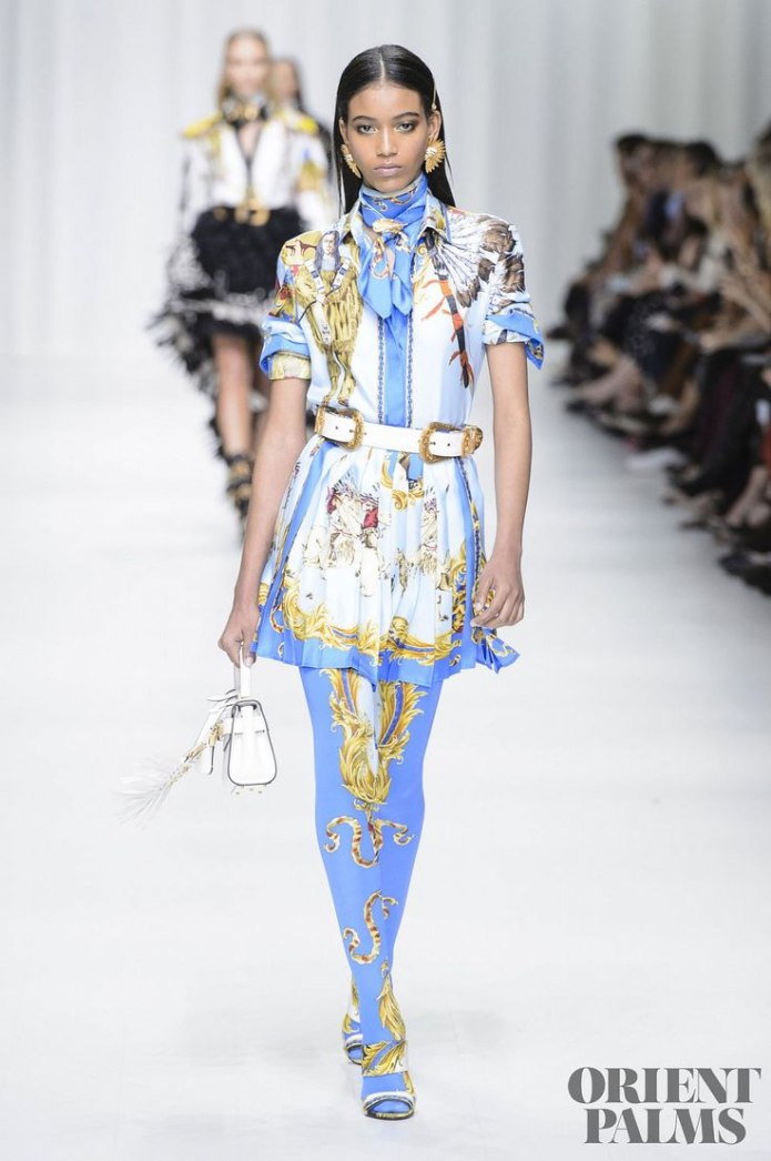 Blumarine 2019 платья Весна-лето
