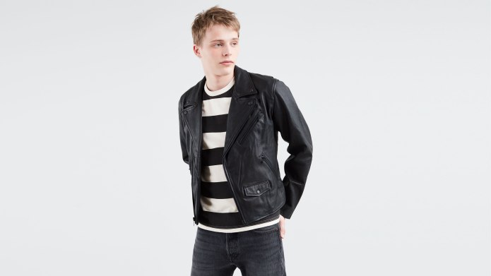 Косуха Levis кожаная женская