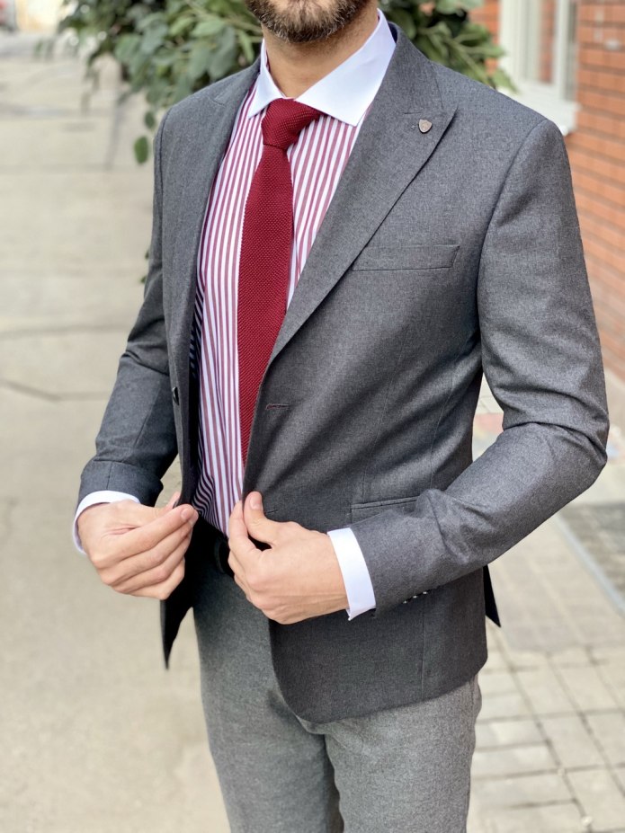 Пиджак бежевого цвета