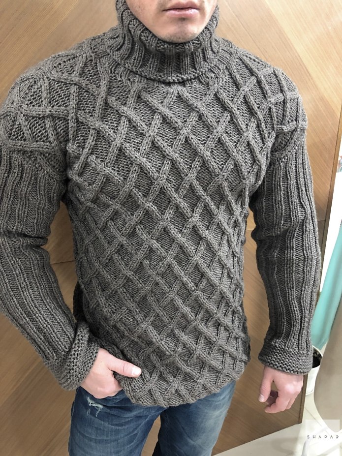 Бежевый джемпер мужской