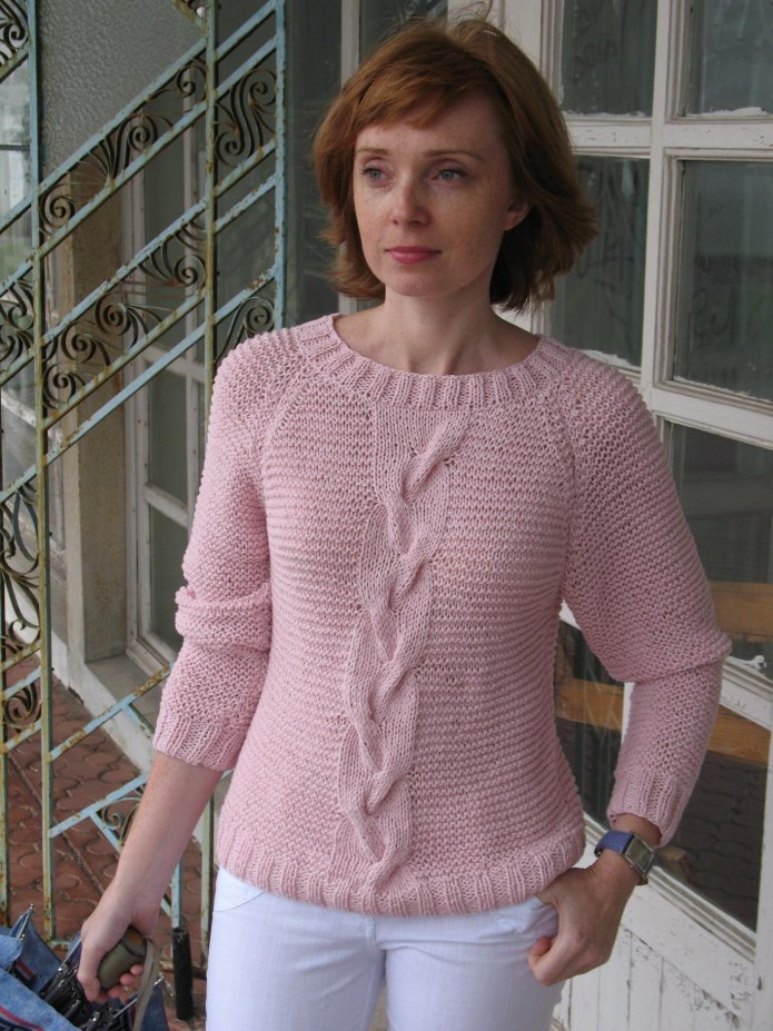 Пуловера Shifted Eyelet Yoke Sweater
