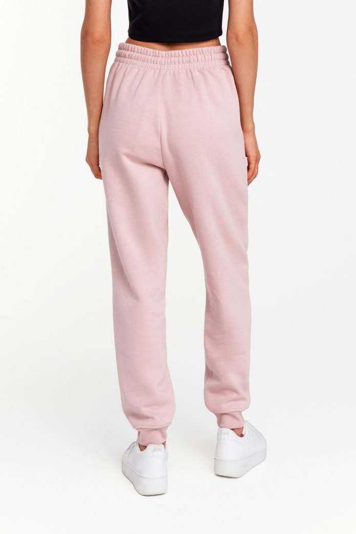 Брюки с заниженной шаговой линией