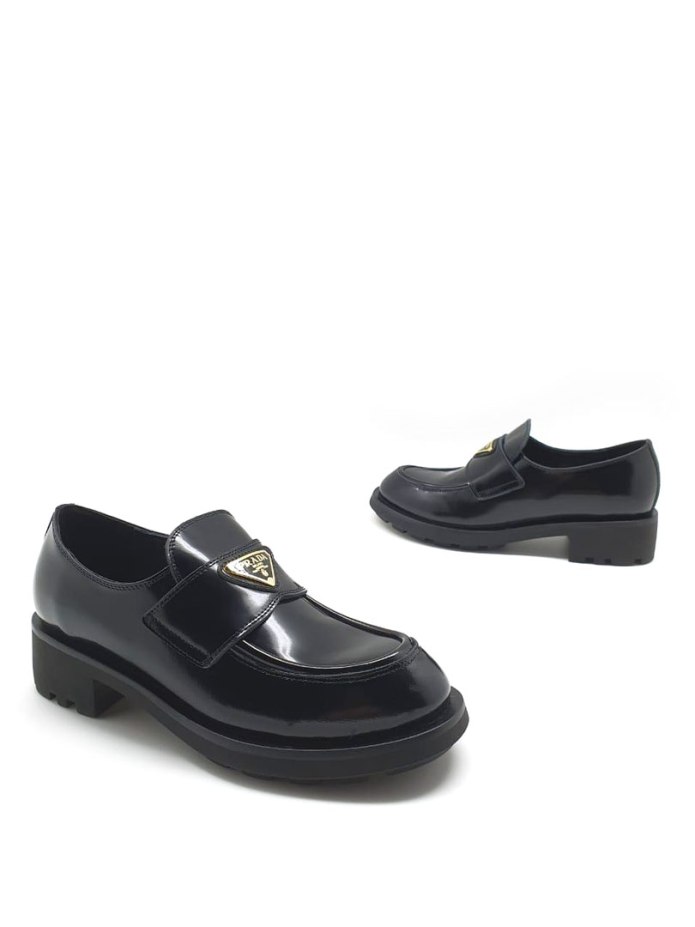 Белые ботинки Prada f8284