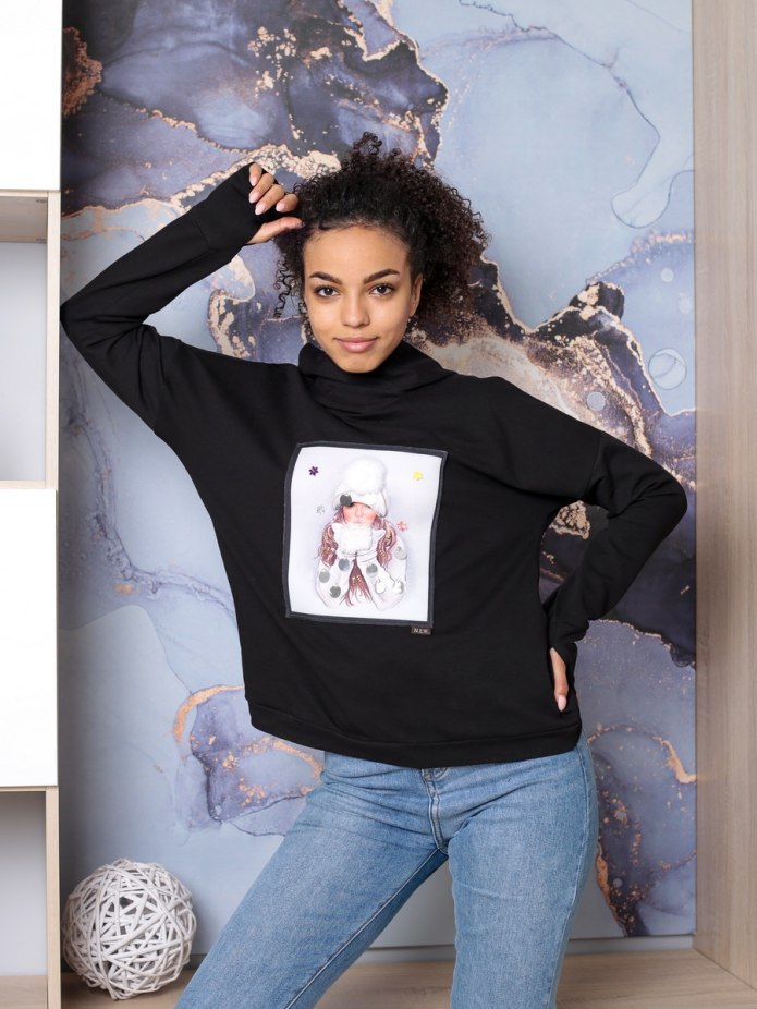 Akai Hoodie