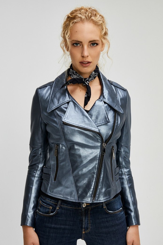 Косуха Sarah Kern змея