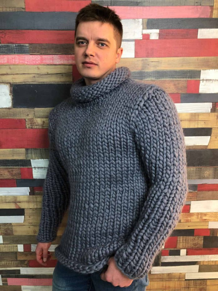 Мужской свитер