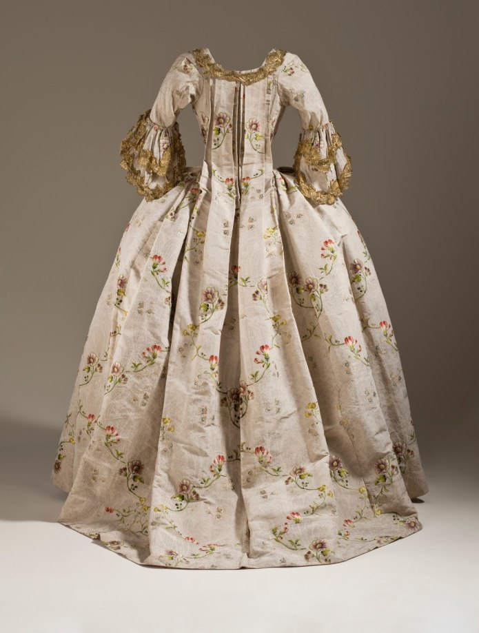 Robe à la Polonaise платье