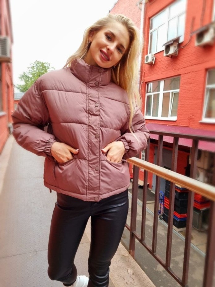 Дутая куртка женская