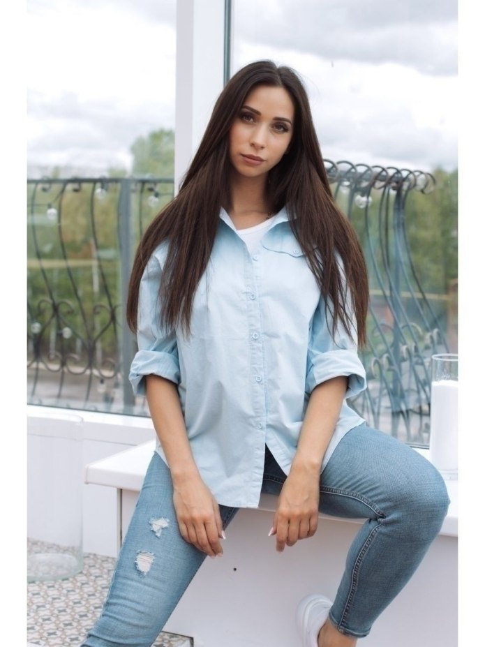 Блузка с широкими рукавами