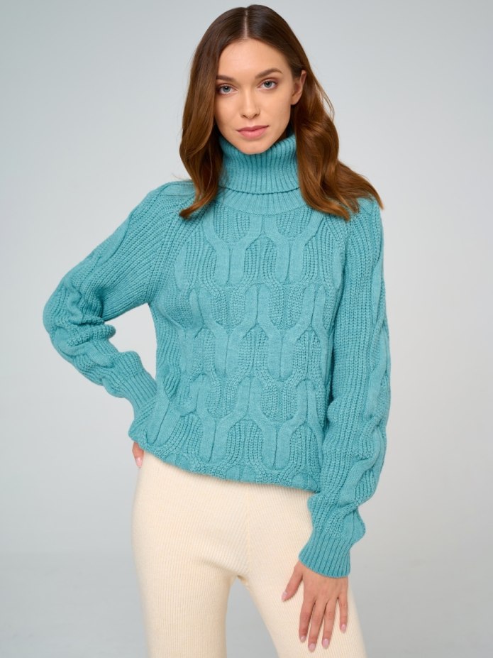 Кофта с горлом