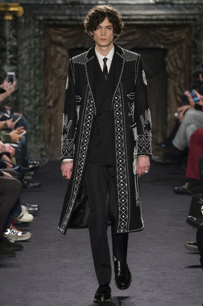 Moschino pre Fall 2019