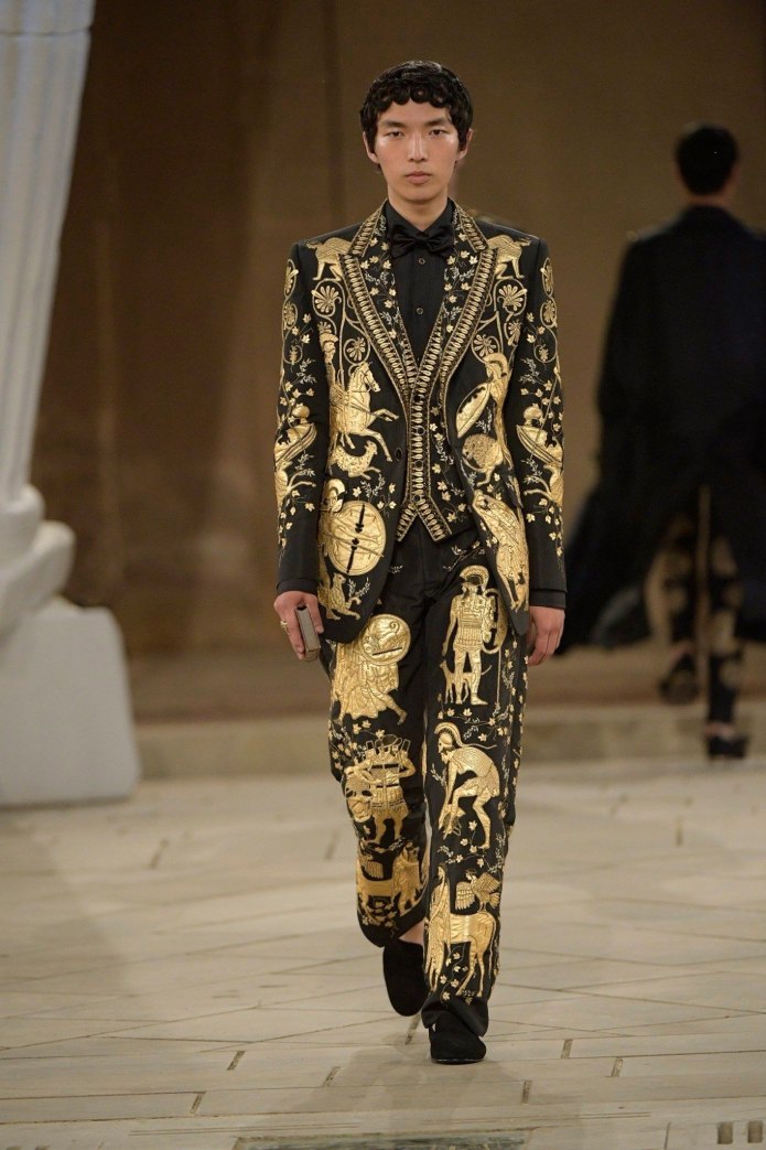 Moschino pre Fall 2019