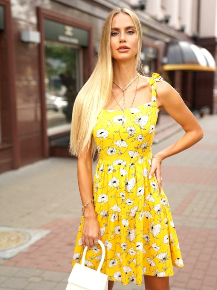 Синее платье