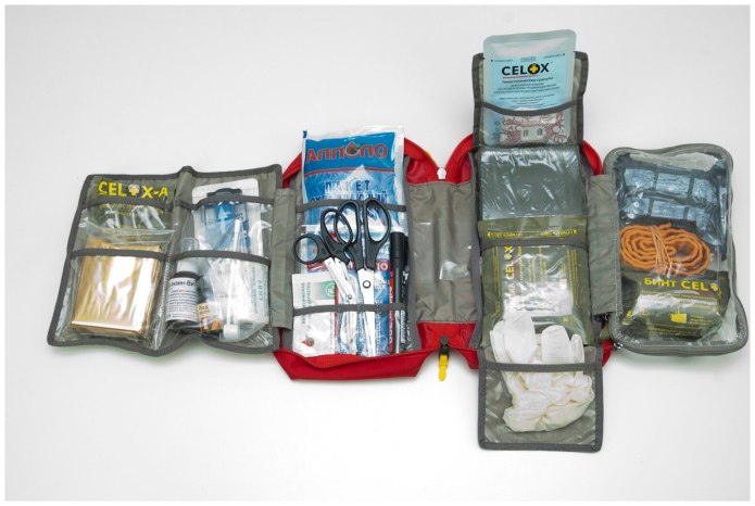 Туристическая аптечка Tatonka "first Aid s"
