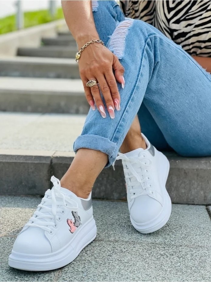 Sport Fashion Shoes женские кроссовки 2022