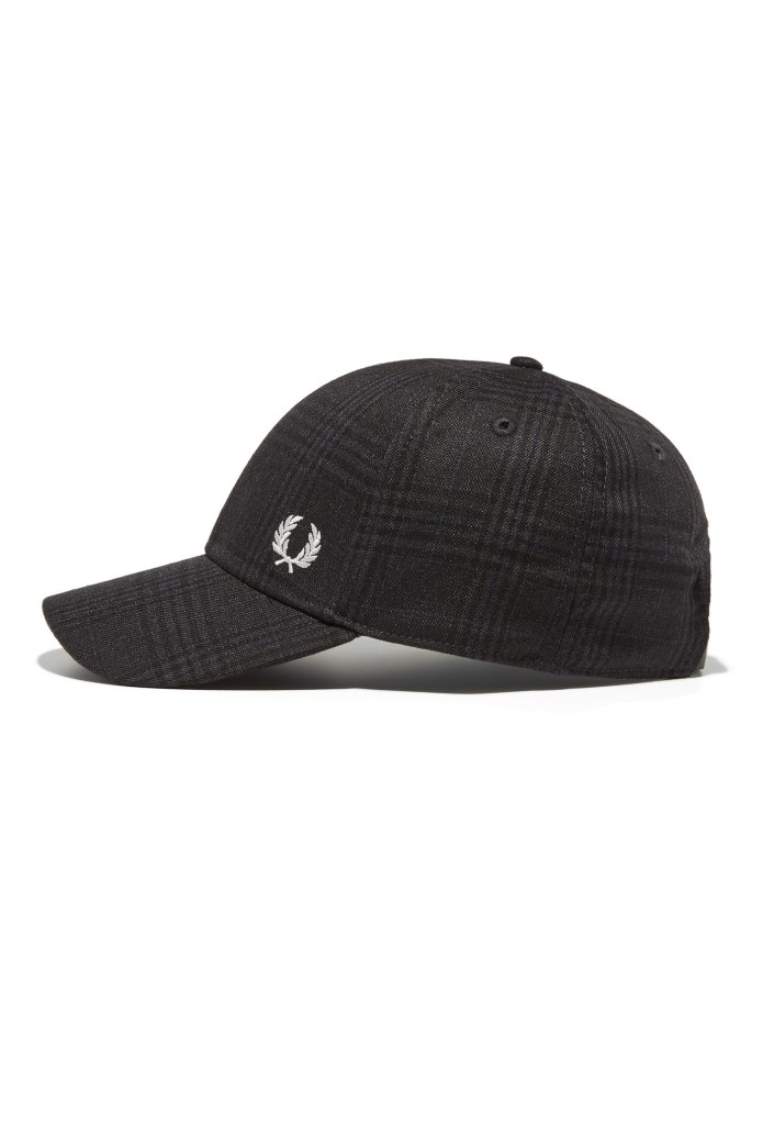 Черная классическая кепка из пике Fred Perry