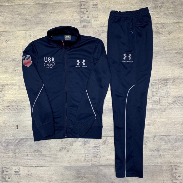 Under Armour USA костюм