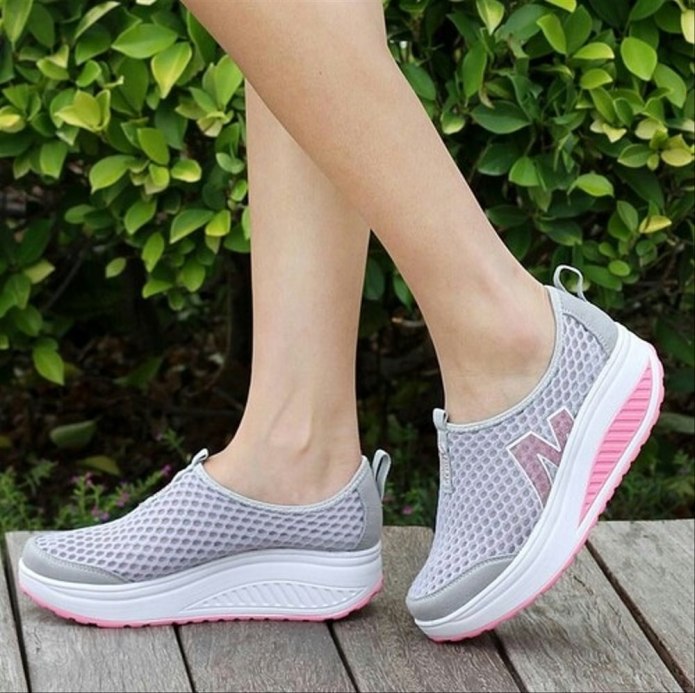 Sport Fashion Shoes женские кроссовки 2022