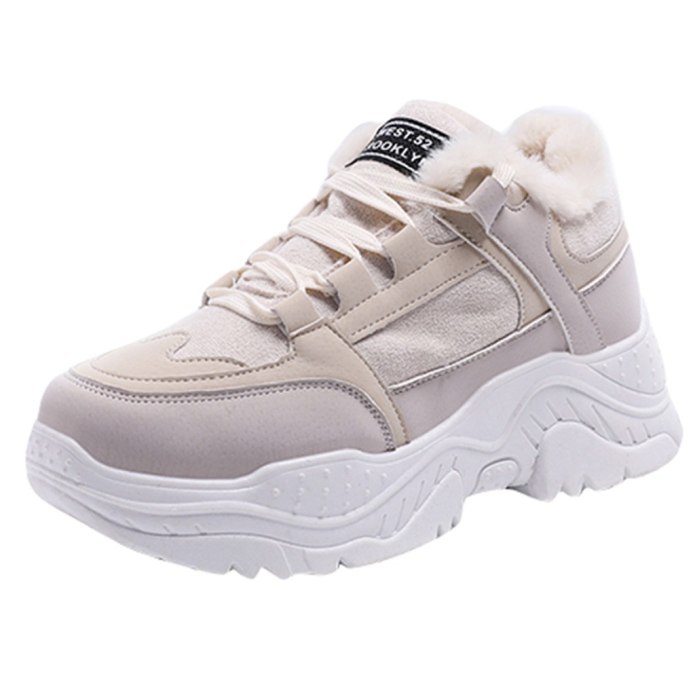 Зимние кроссовки женские Reebok с мехом