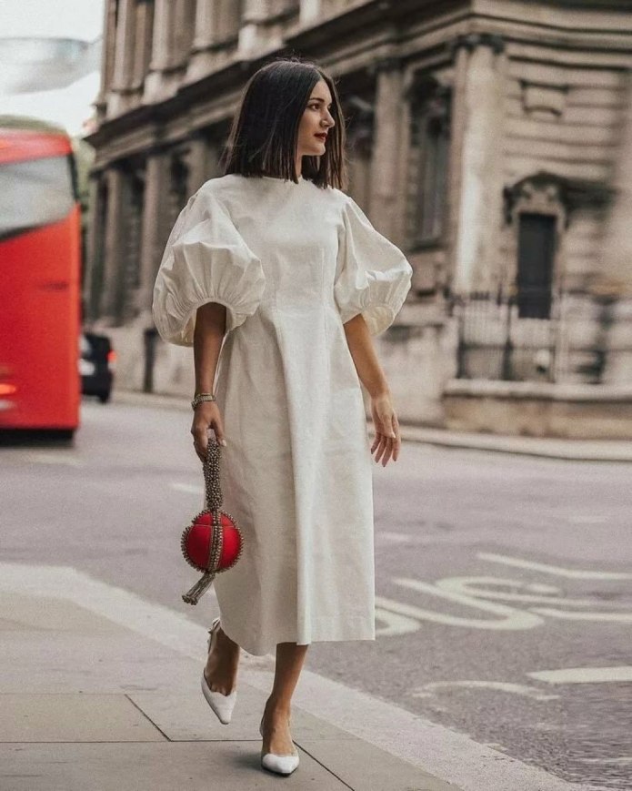 Платье с рукавами буфами streetstyle 2021