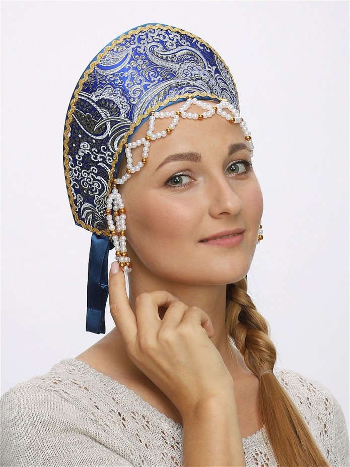 Старинные головные уборы для женщин
