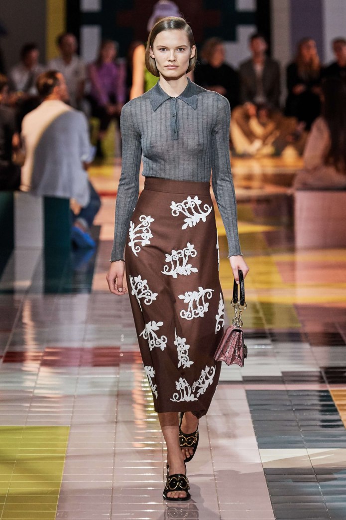 Alexander MCQUEEN осень зима 2020 - 2021