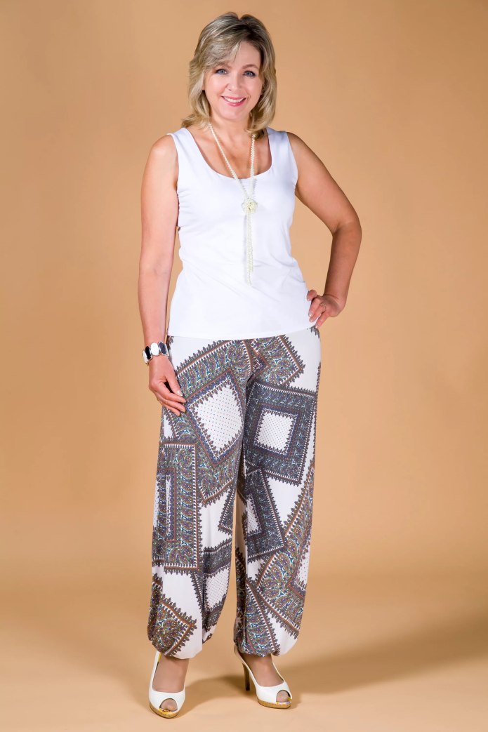 Брюки для полных женщин