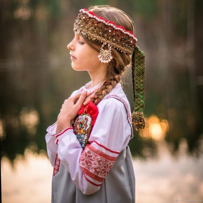 Сорока повойник