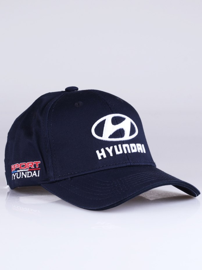 Бейсболка Hyundai белая