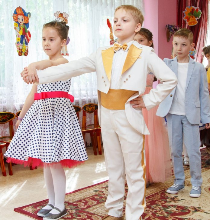 Вечерняя одежда для женщин