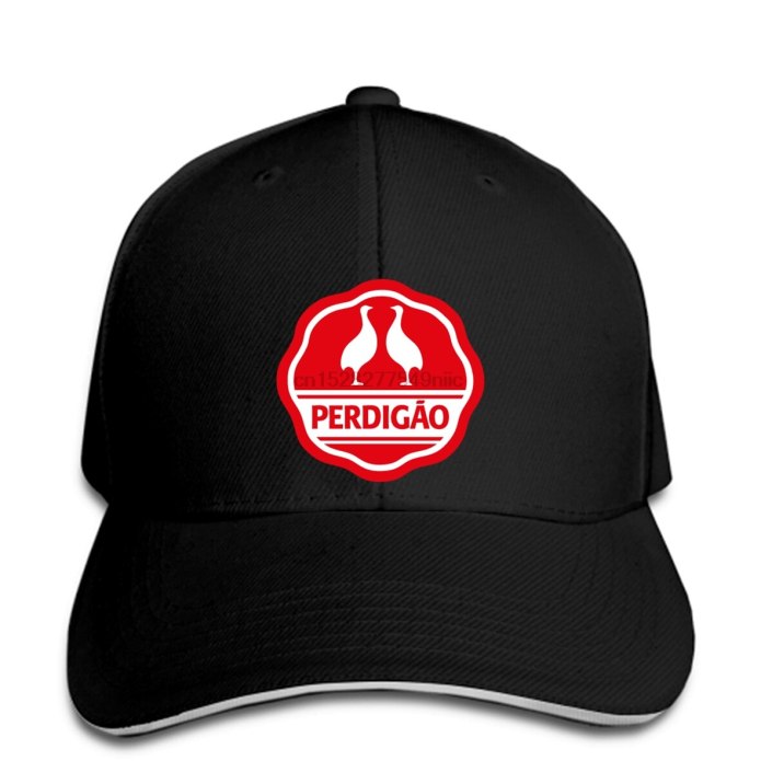 Бейсболка adidas MUFC Trucker CA
