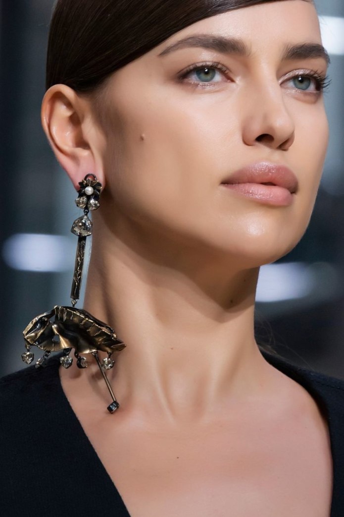 Моносерьга Fendi