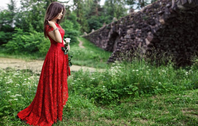 Платье на большую грудь